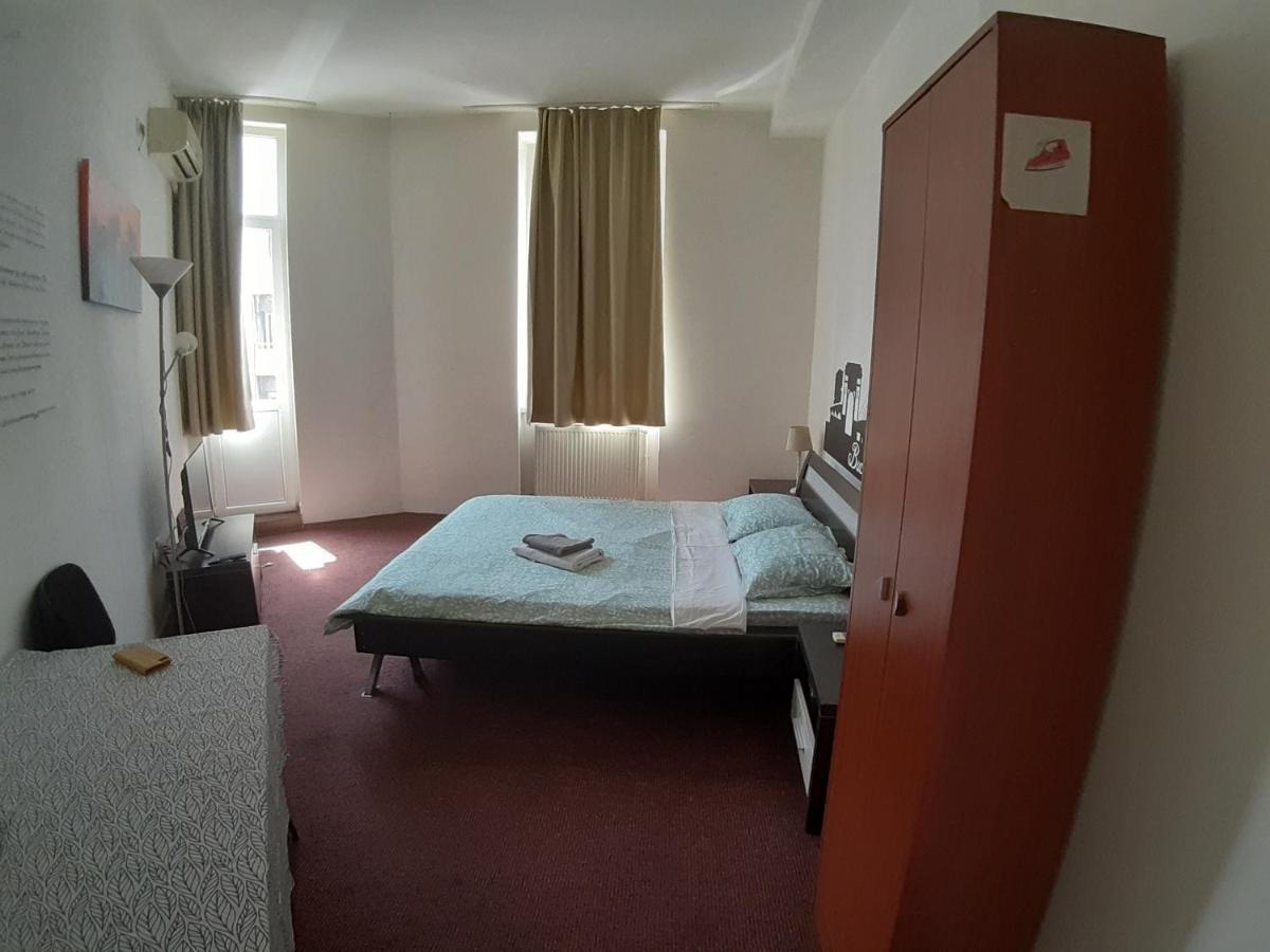 Centru Lovely Apartament Apartment Bucureşti Ngoại thất bức ảnh